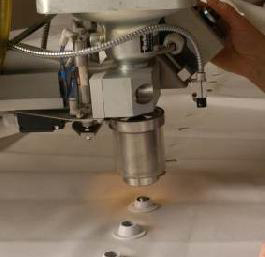 喷口自动安装机