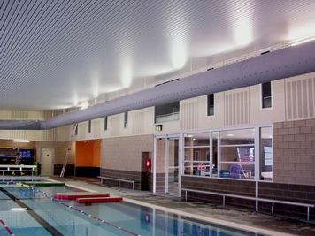 宜昌均瑶国际广场游泳馆