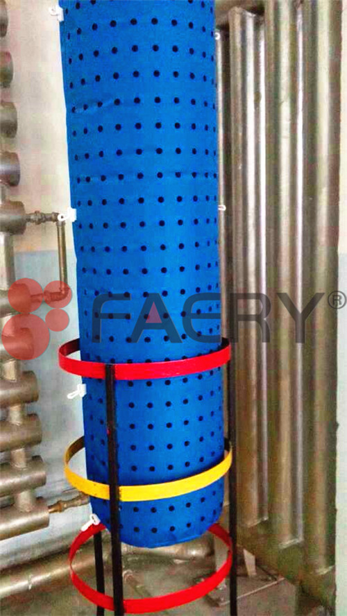 蓝色立式空气分布器近照