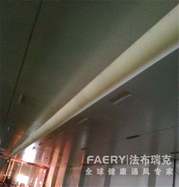 法瑞管在思念车间