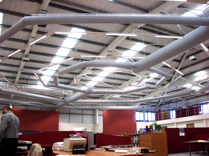 无吊顶的办公场所使用布袋风管